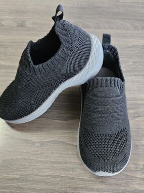 Carter's Black Toddler Pull On Athletic Shoes - Size 8